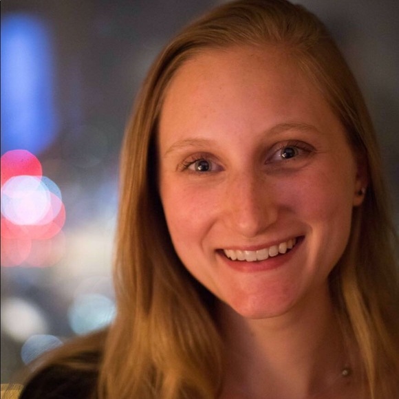 Meet your Posher, Kira - Picture 1 of 1